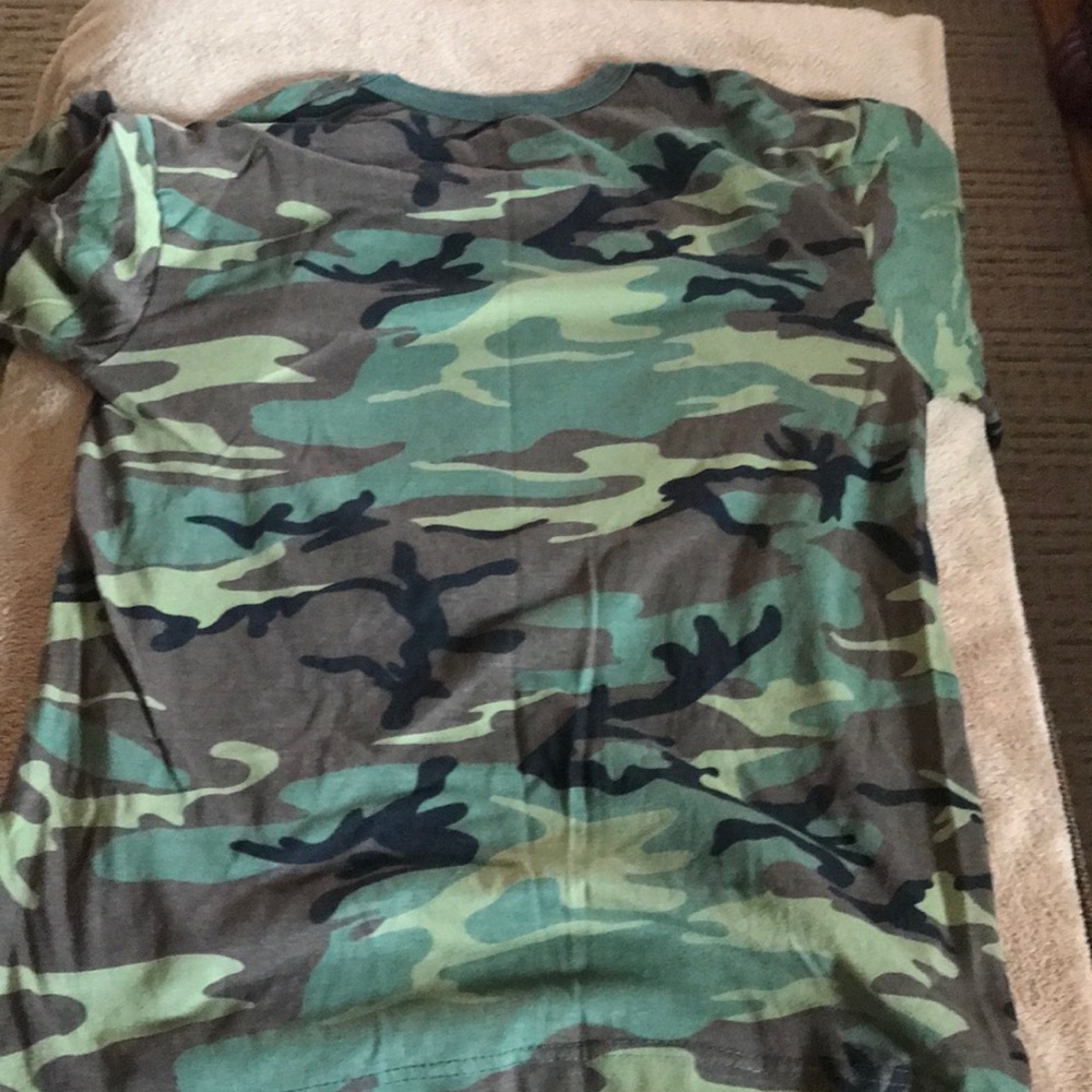 Shirt - Picture 3 of 3